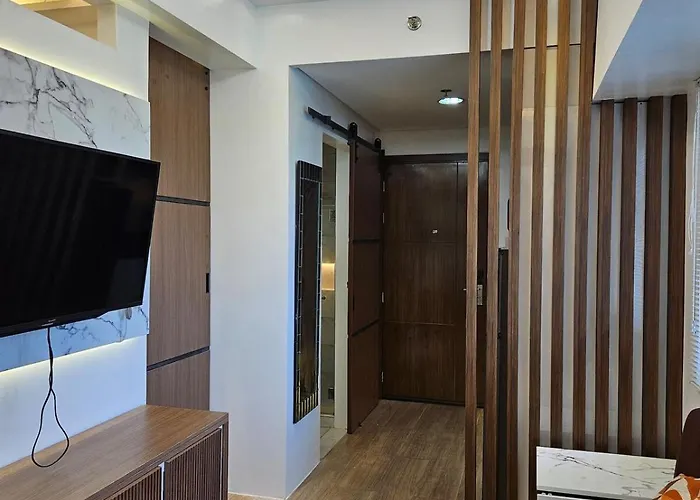 Cozy Two-bedroom Suite, Coast Residences, Pasay * Manila